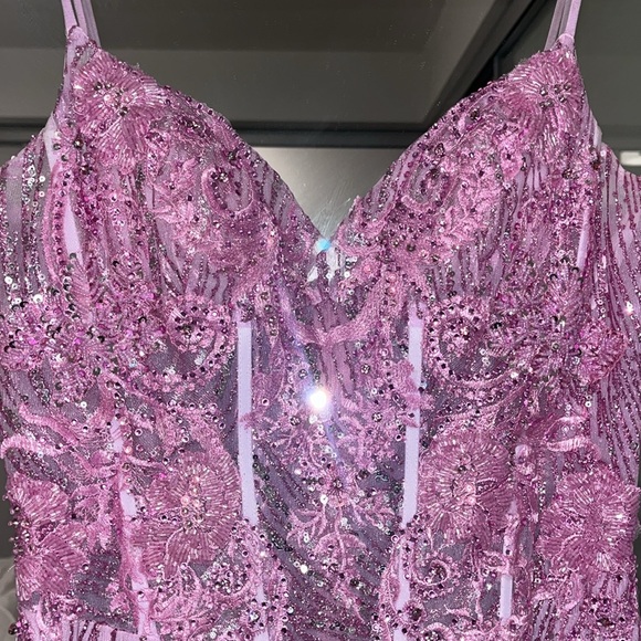 Portia and Scarlett Glitter Gown - Picture 12 of 14